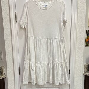 Old Navy White Casual Wimens 2 tier Dress